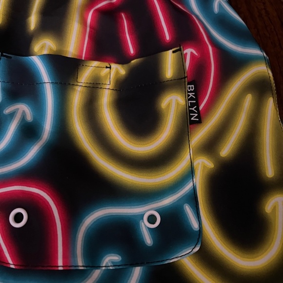 Men’s Brooklyn Clothing Neon Smiley Face Swim Trunks Size M - Picture 5 of 5